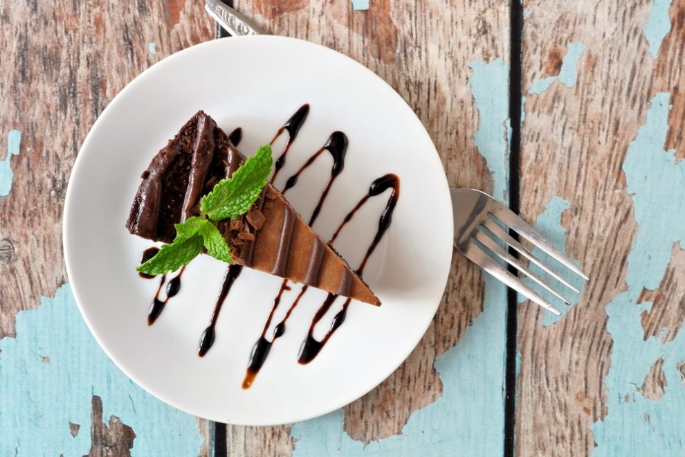 Ciasto czekoladowe. Jak sprawić, by był to zdrowszy deser?