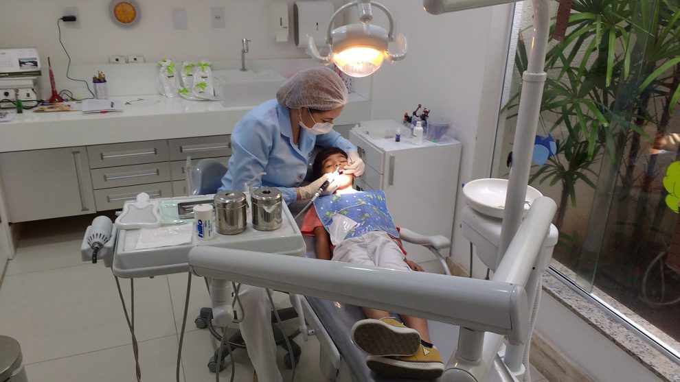 Jak nie zrazić dzieci do wizyty u stomatologa?